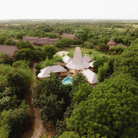 Maringi Sumba By The Sumba Hospitality Foundation Waikelo Ngoại thất bức ảnh